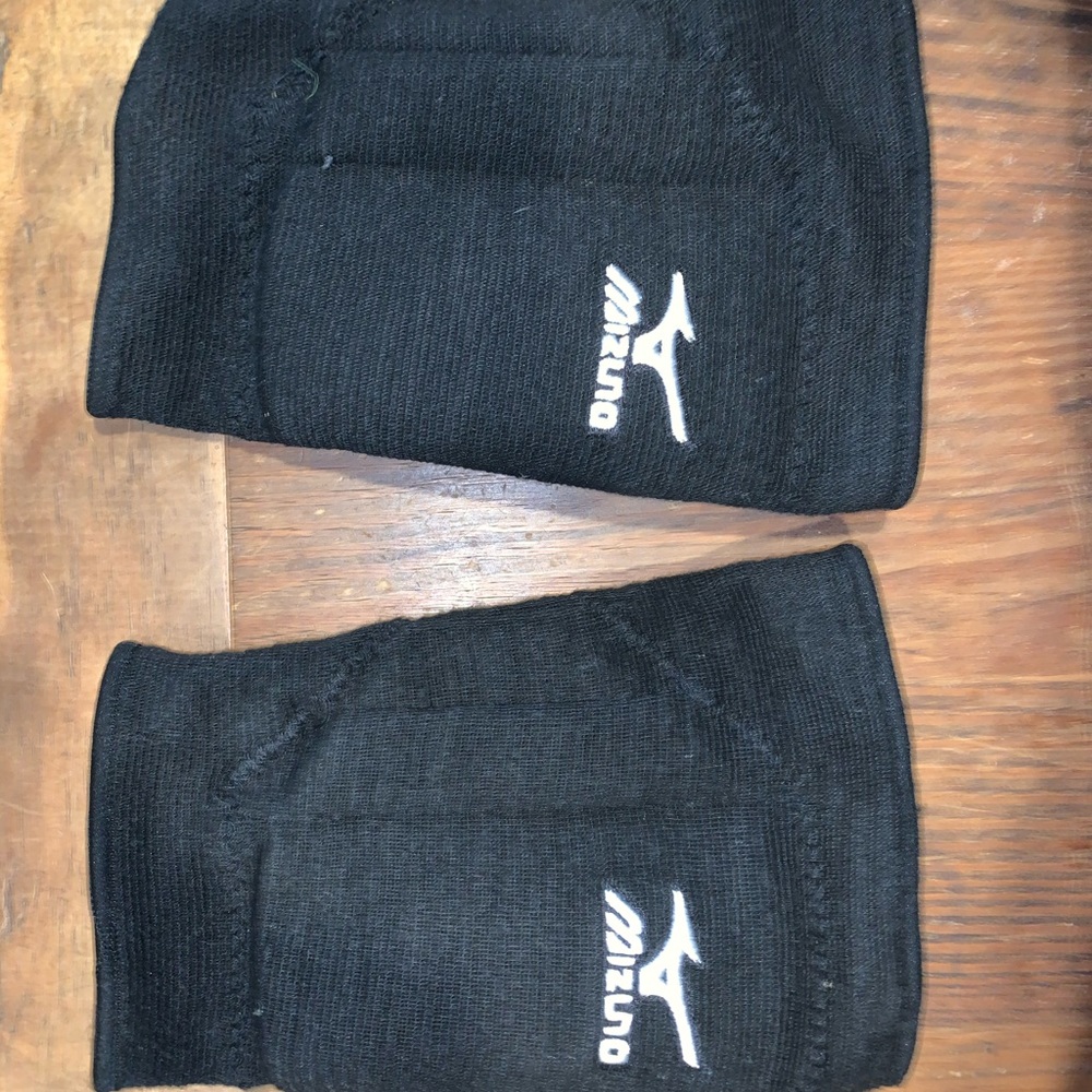 Mizuno Volleyball Knee Pads